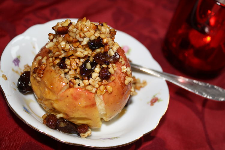 bratapfel-mit-mandeln-rosinen-rezeptbild5