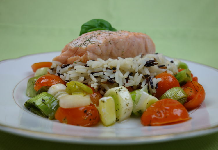 lachs-mit-reis-und-gemuese1