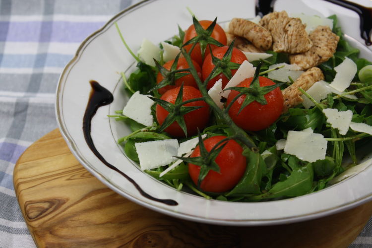 salat-mit-putenstreifen-und-parmesan3