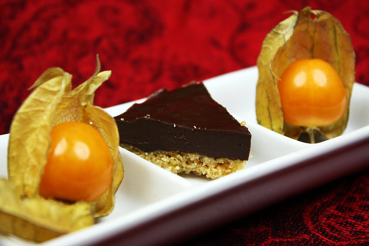 schoko-toertchen-mit-physalis-rezeptbild3