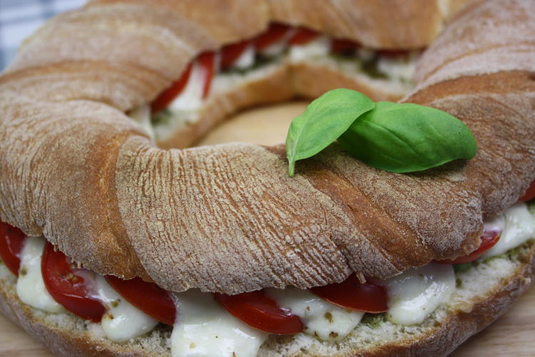 Tomate-Mozzarella-Baguette